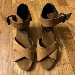 geox dark tan sandals